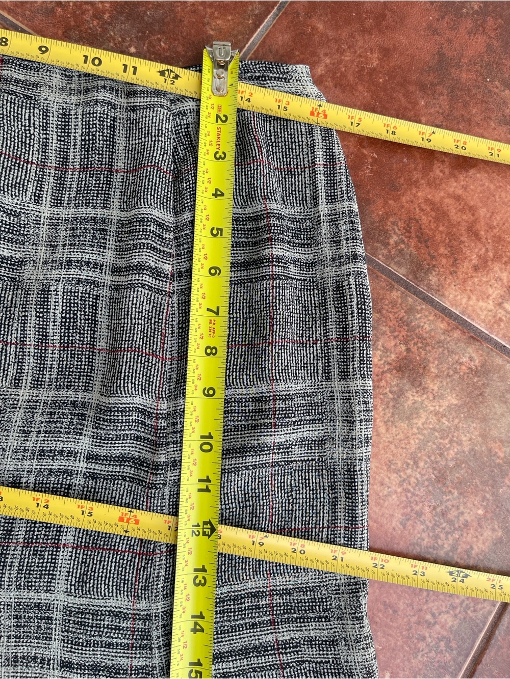 AK Anne Klein 100% Silk Plaid Midi Skirt Size 10 - Picture 12 of 13
